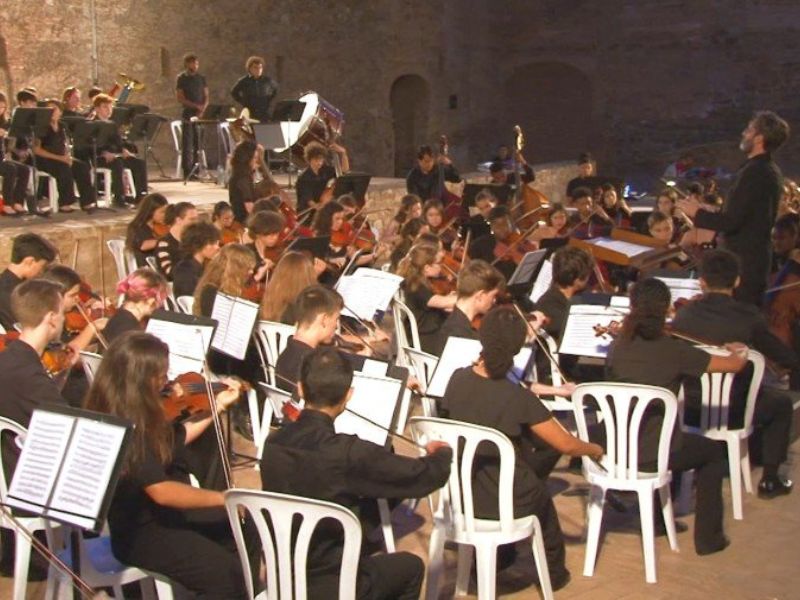 Gustavo Dudamel; Encuentros Orchestra; esperanza spalding at the Greek